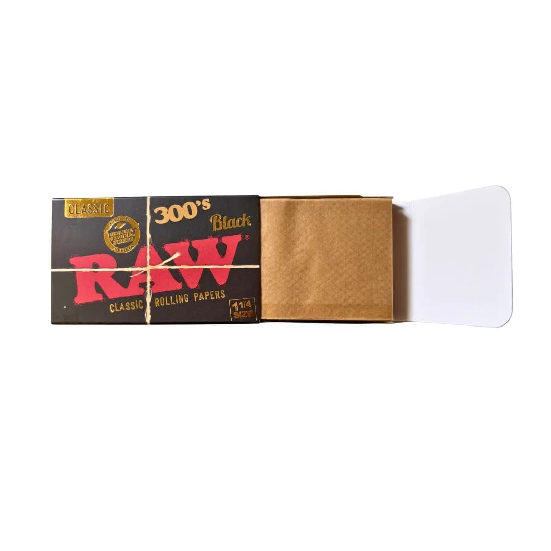 Raw 300's Black 1 1/4 Size Creaseless Rolling Papers